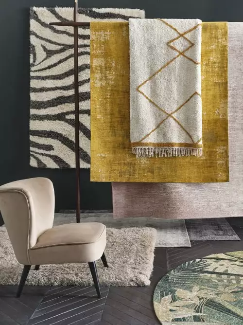 Maisons Du Monde Fauteuils Fauteuil Vintage En Velours Beige 5 Maisons Du Monde Fauteuils Fauteuil Vintage En Velours Beige – Image 5