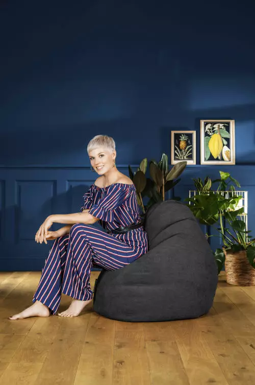 Sitting Point Poufs Pouf Design D'intérieur En Velours Noir 3 Sitting Point Poufs Pouf Design D'intérieur En Velours Noir – Image 3