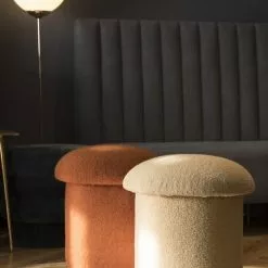 RNT By Really Nice Things Poufs Pouf Tapissé Avec Tissus Bouclé En Forme De Champignon Beige -Chaise Soldes Magasin pouf tapisse avec tissus boucle en forme de champignon beige 3